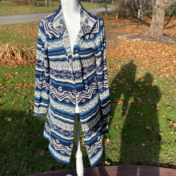 ONE WORLD Sweaters - Excellent condition Womens XL hooded cardigan
